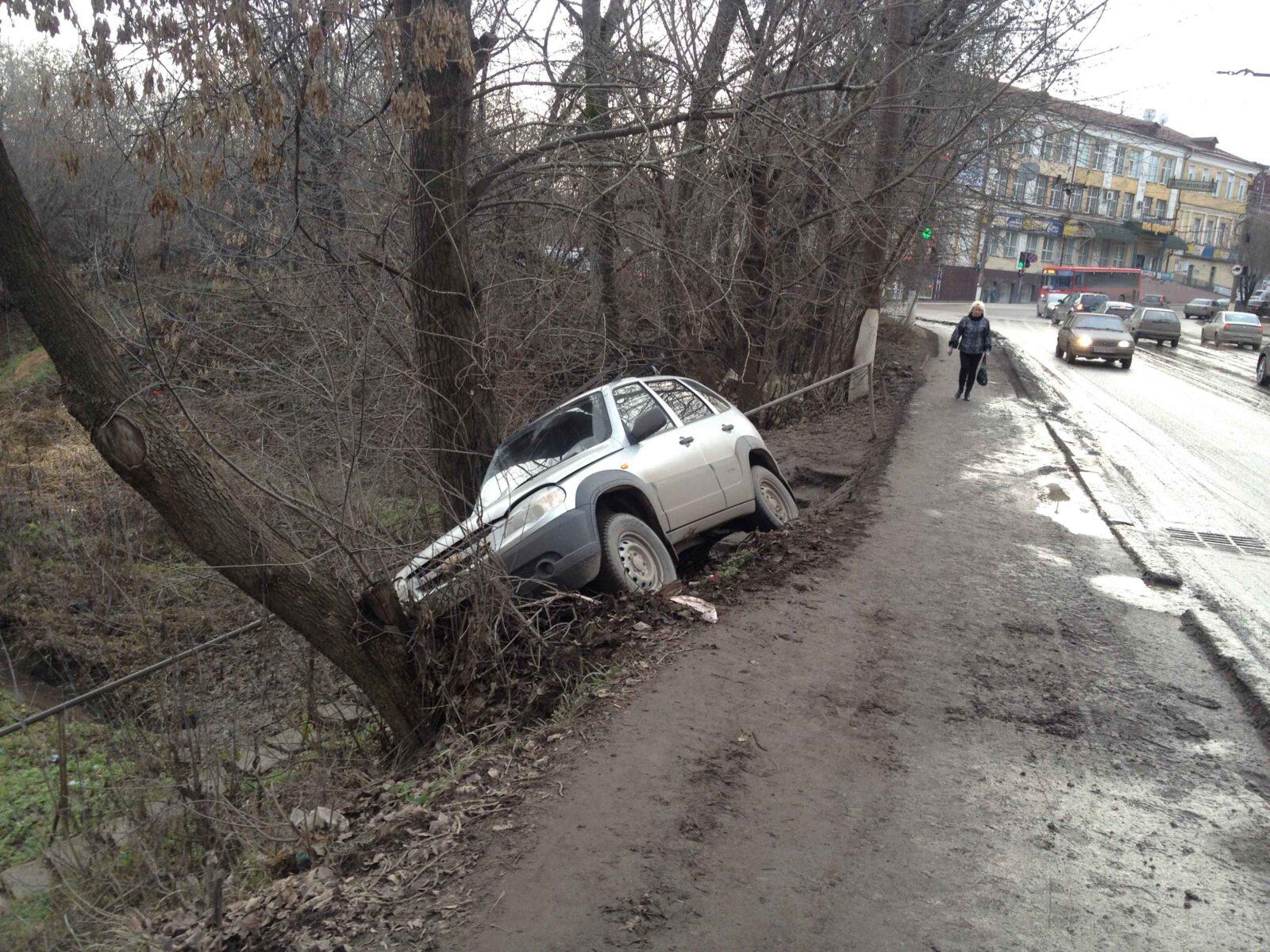 Автоледи «въехала» в слободу Шевели (ФОТО)