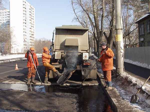 За ночь отремонтируют всю улицу Ленина