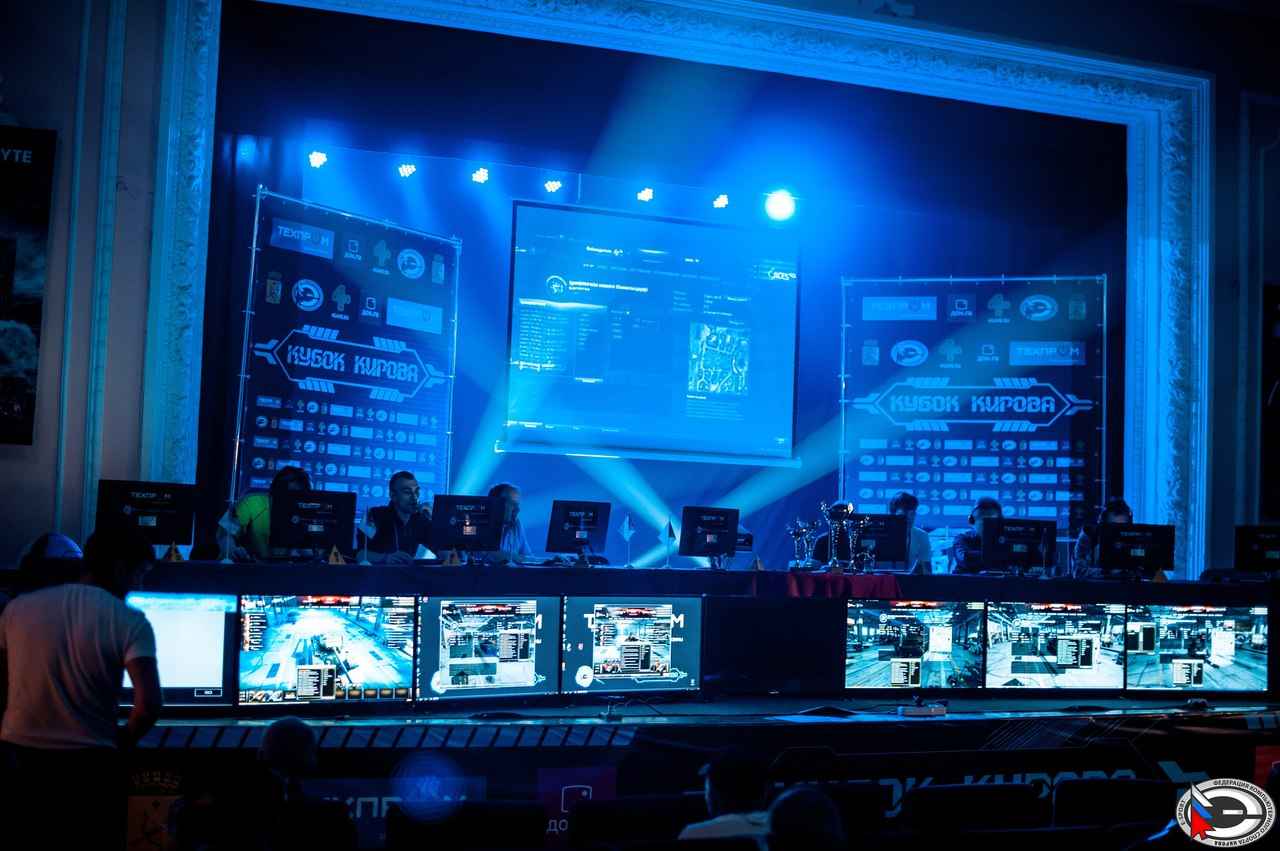 Финалистов турнира Uprise Champions Cup по Dota 2 ждет профессиональная сцена