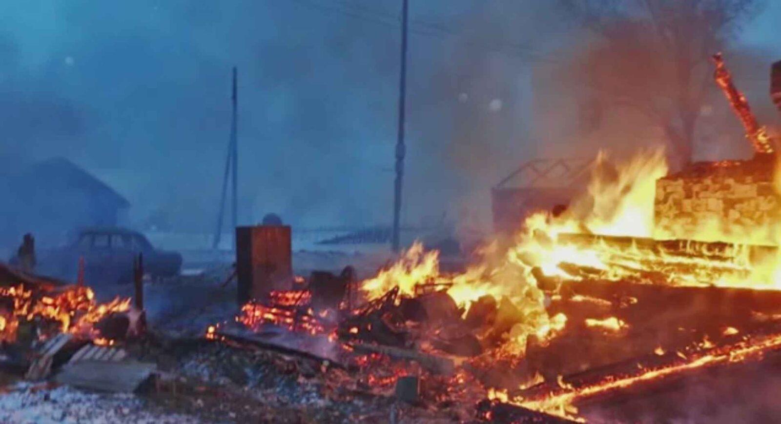 Половина новогодних каникул: 17 пожаров, 15 крупных ДТП и один взрыв