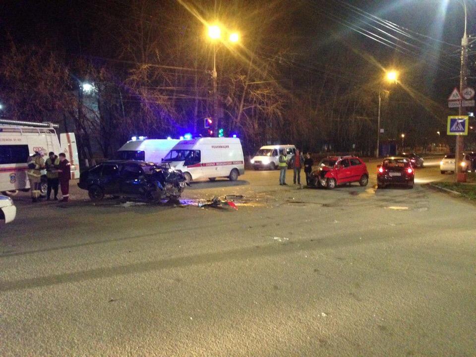 При ДТП в Кирове пострадали пять человек