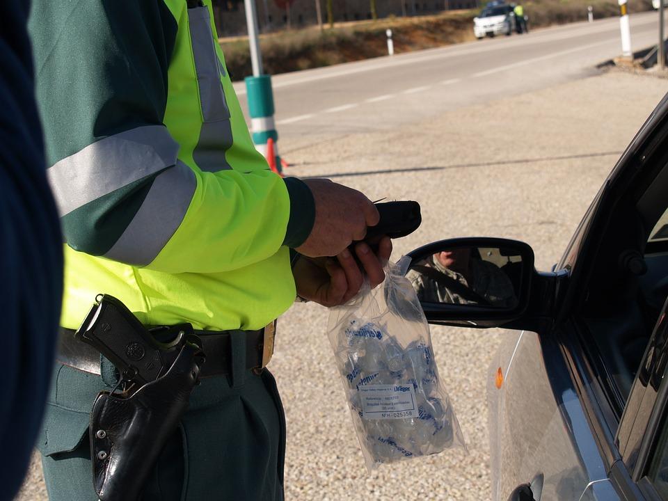 В Кирово-Чепецке пьяный водитель пытался дать взятку сотрудникам ДПС