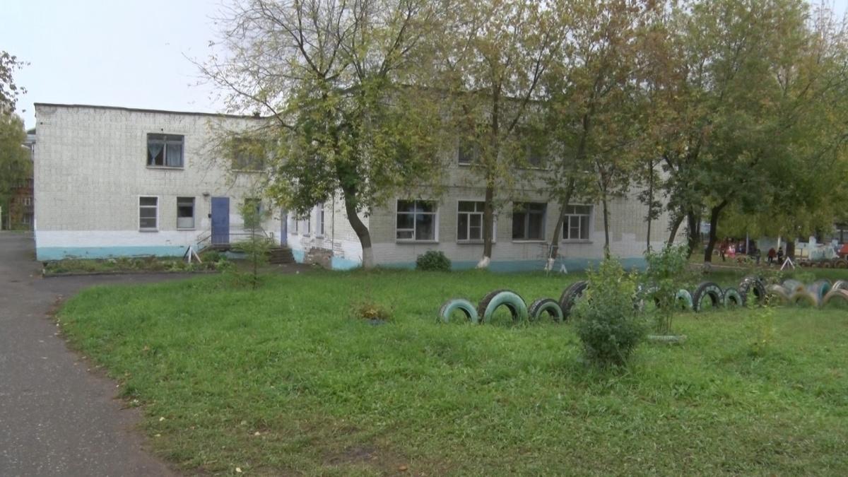 В мэрии опровергли слухи о сантехнике-поваре в кировском садике
